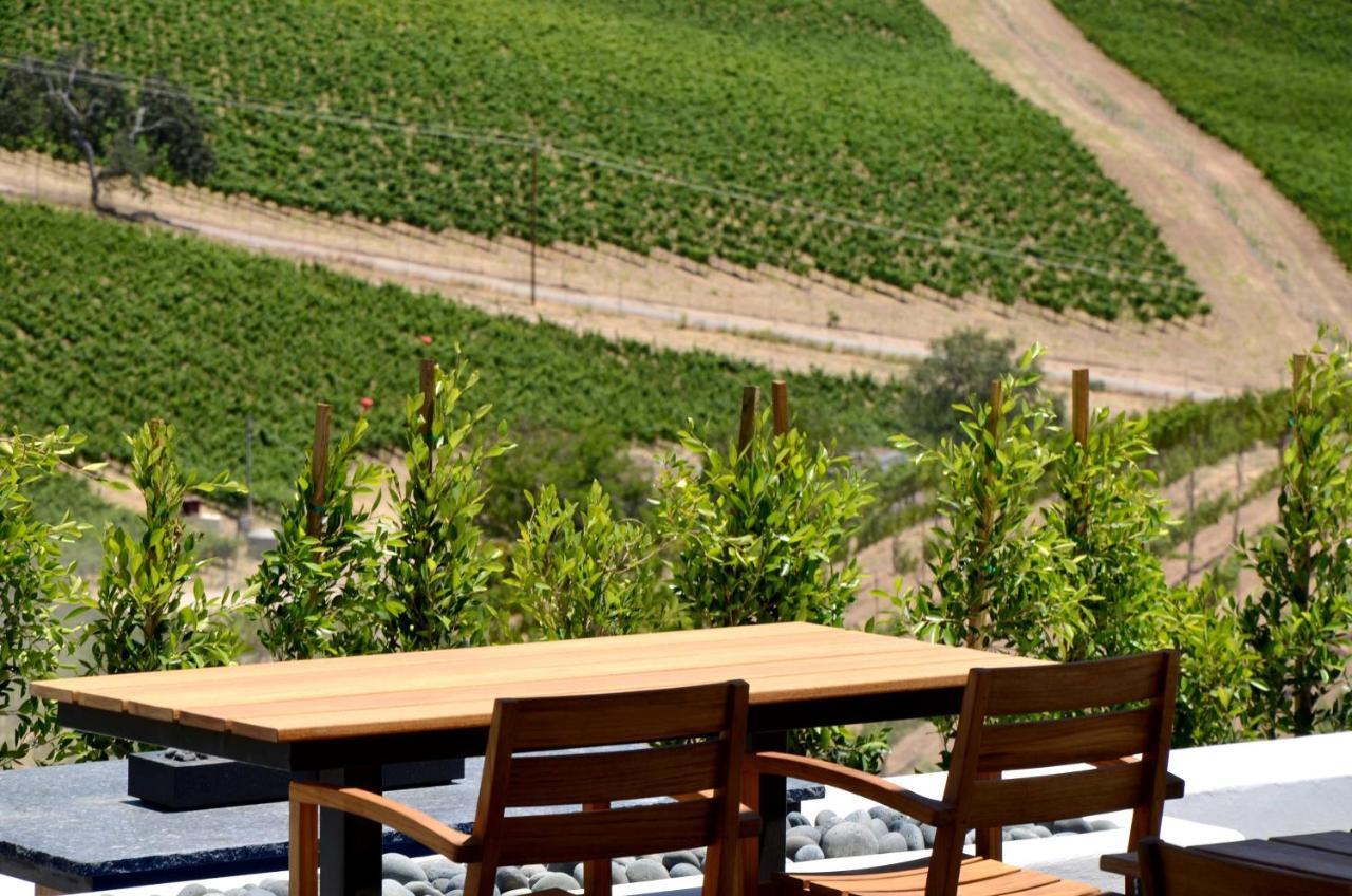 Sirena Vineyard